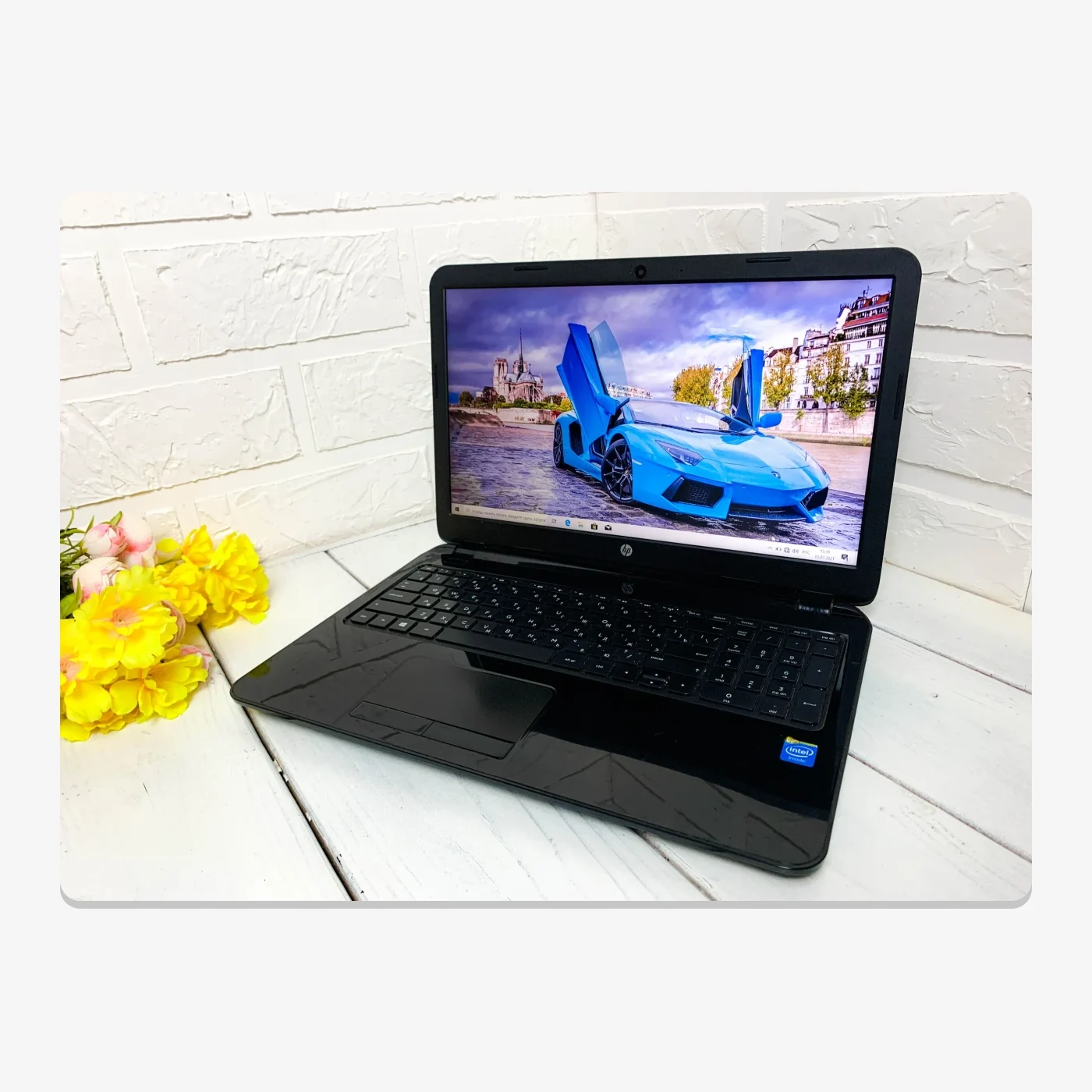 HP Pavillion Laptop 15 сore i3-7100U Graphics HDD 1TB