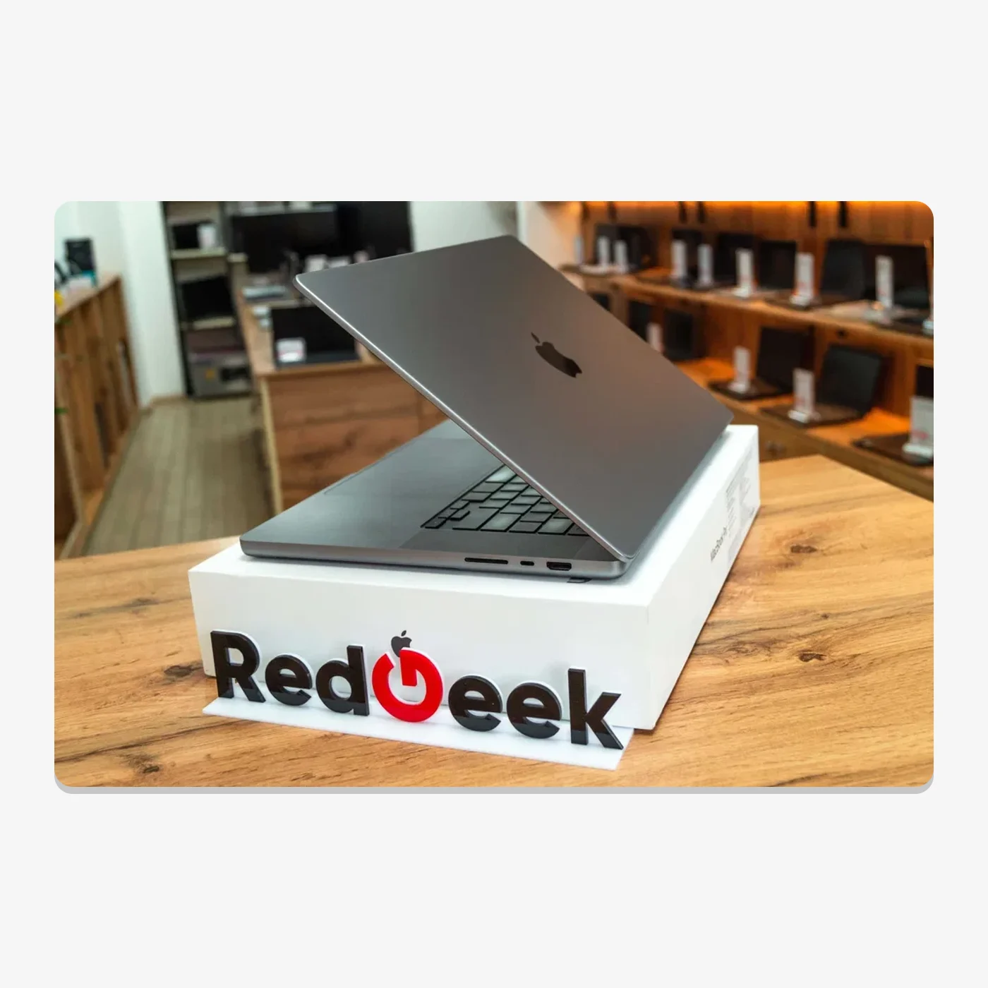 Новый MacBook Pro 16-inch M4 SSD 512GB